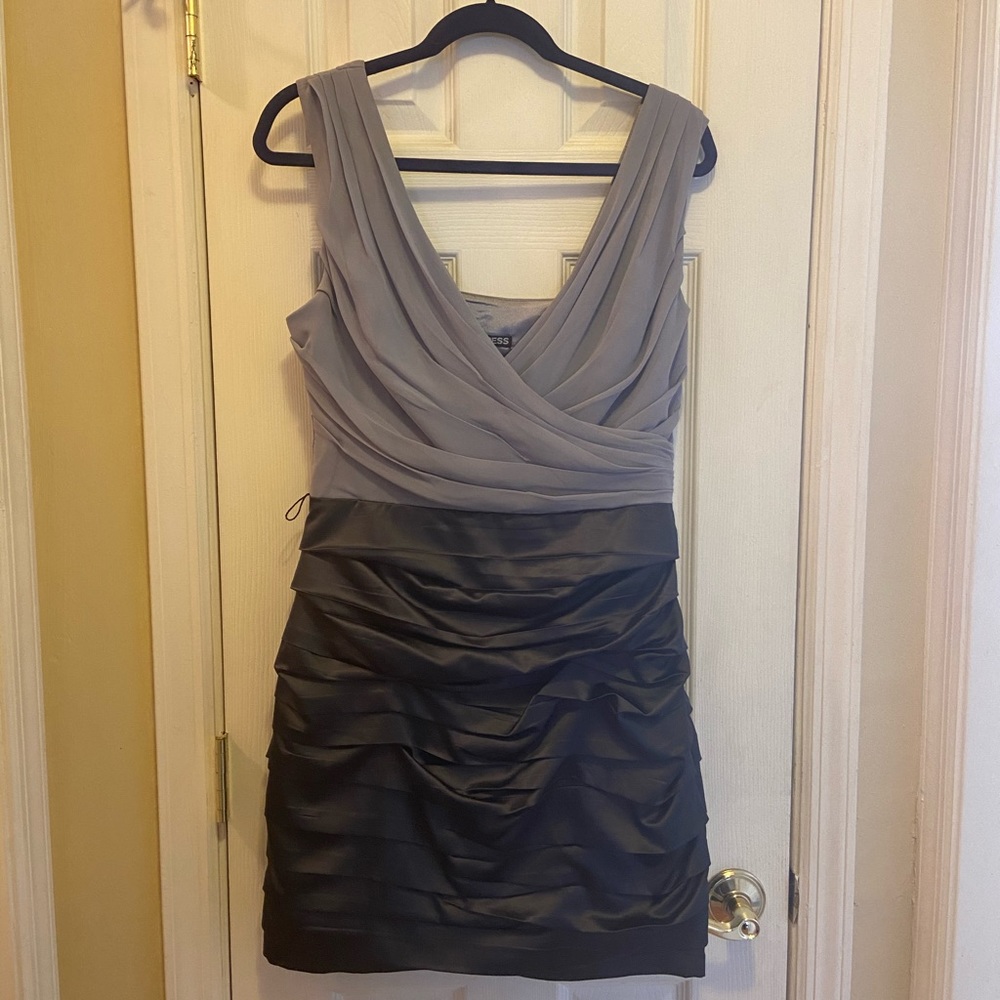 Express Crinkle Colorblock Dress
